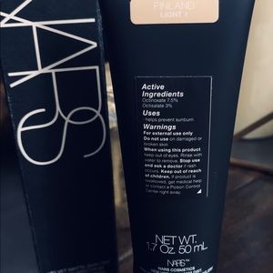 NARS Velvet Matte Skin Tint- Light 1 Finland
